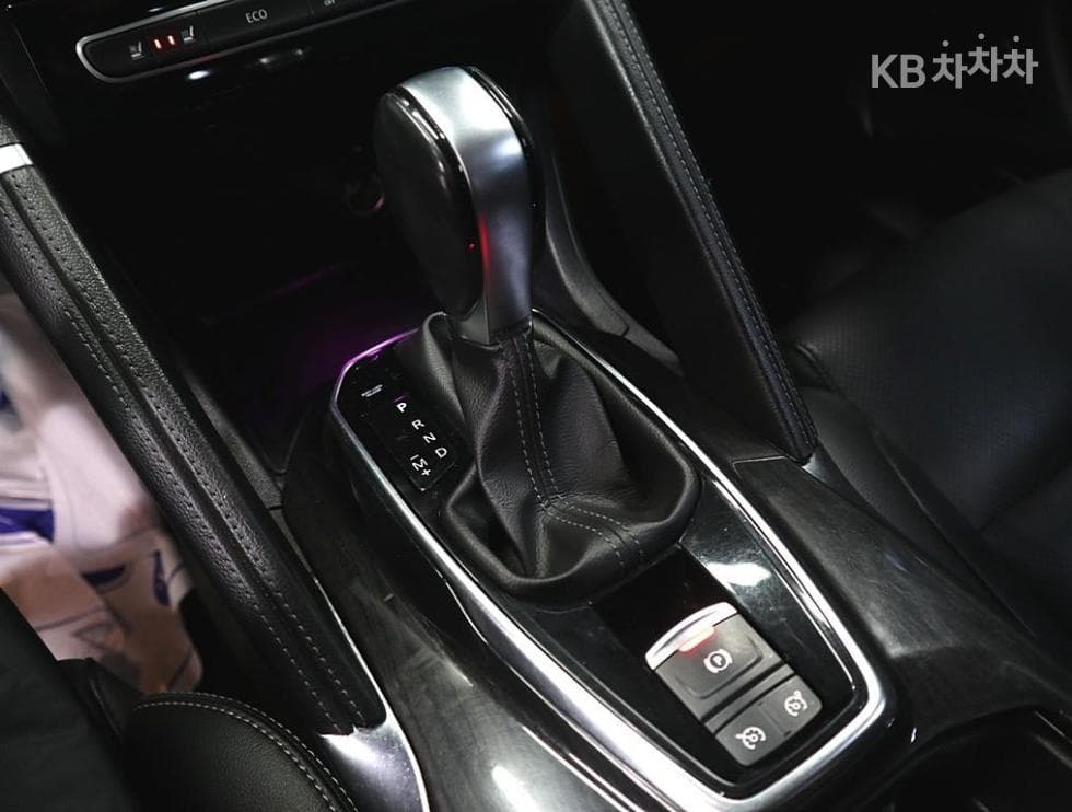 Рено Корея QM62.0 2WD RE Signature - 13