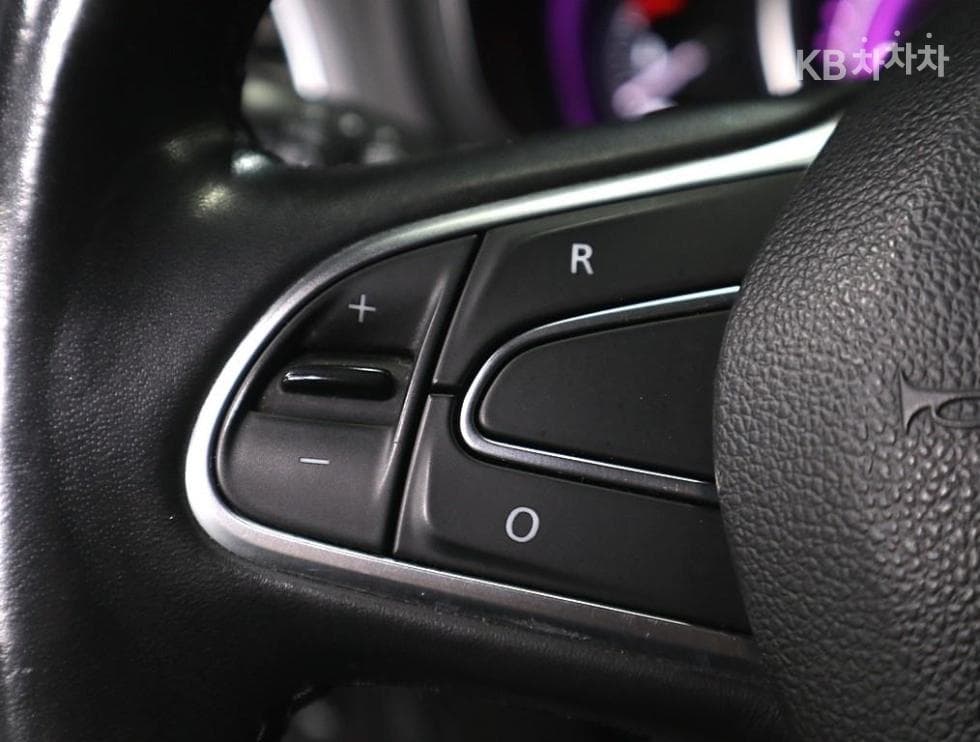 Рено Корея QM62.0 2WD RE Signature - 15