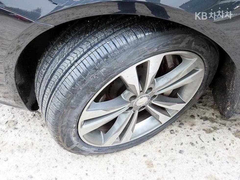 Mercedes-Benz New S-ClassS500L W222 - 20