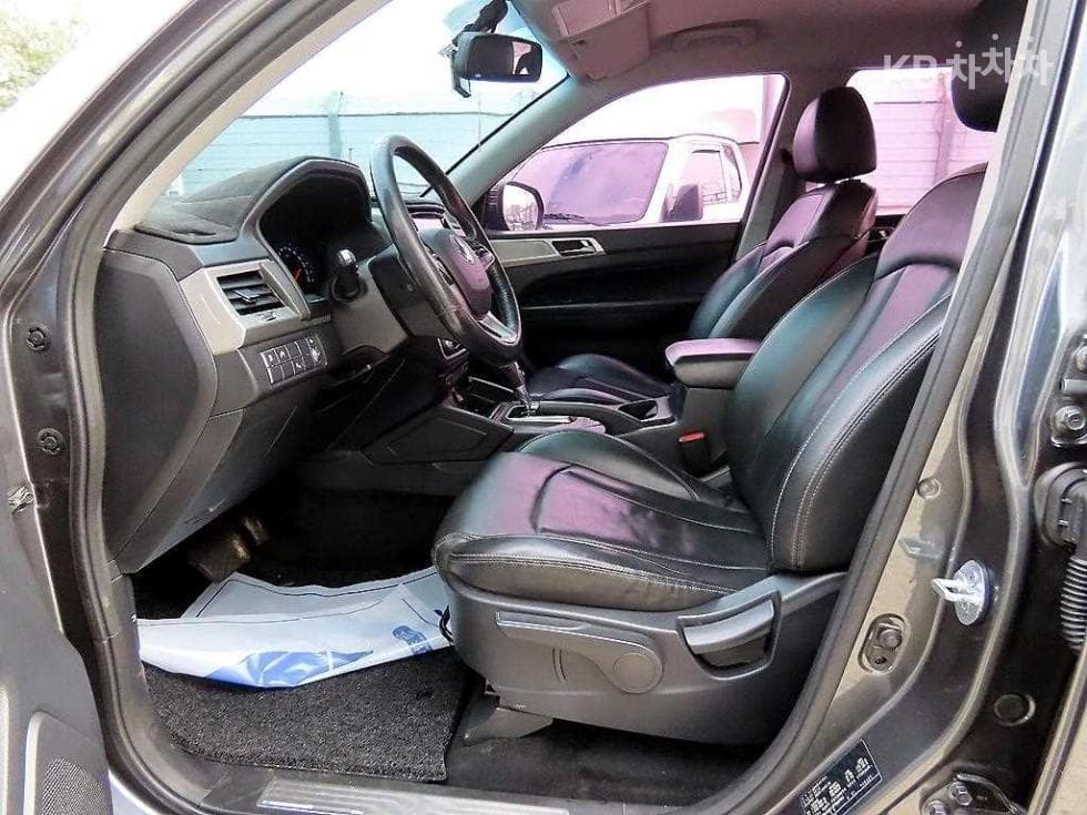 KG Mobility Rexton 스포츠2.2 4WD Noblesse - 5