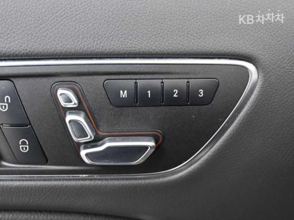 Mercedes-Benz GLA X156GLA220 Стандартен - 18