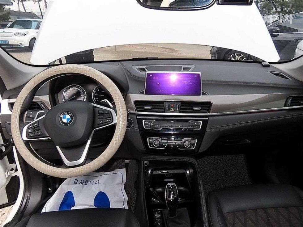 BMW X1 (F48)xDrive 20i xLine - 7