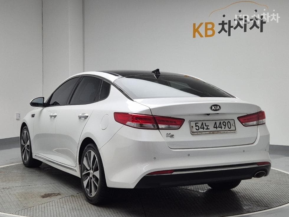 Киа K5 Второ поколение2.0 Бензин MX Noblesse - 2