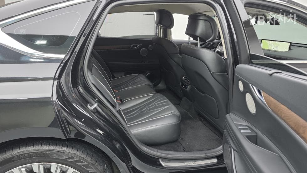 Genesis ELECTRIFIED G80EV Standard - 8