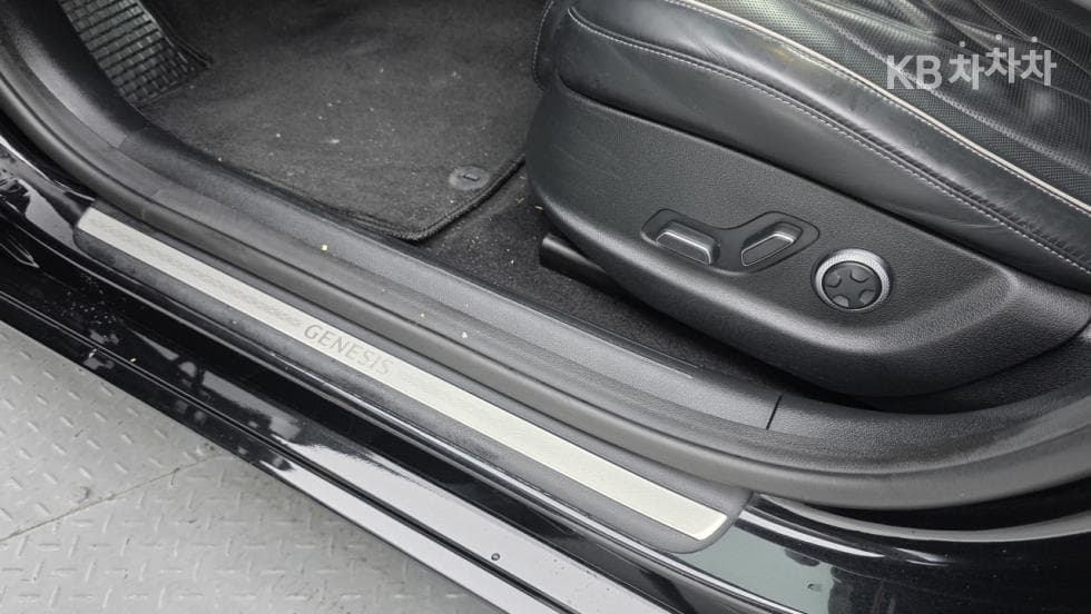 Genesis ELECTRIFIED G80EV Standard - 16