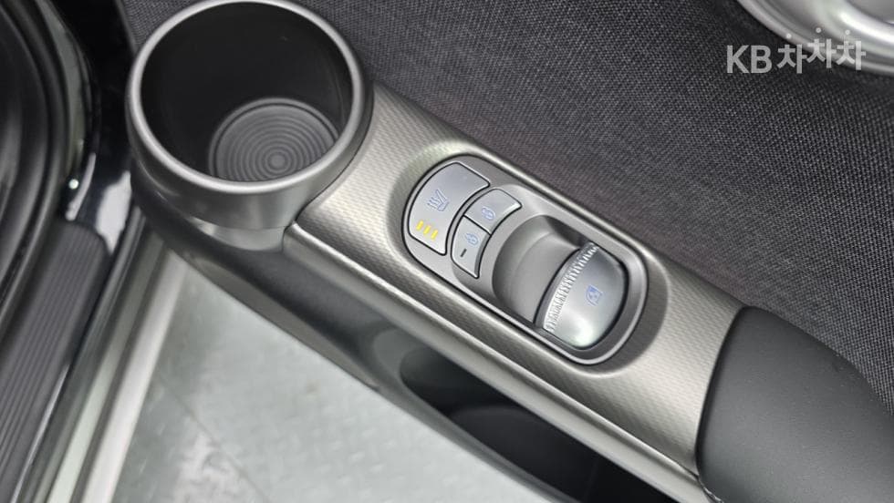 Genesis GV60Standard 2WD Standard - 9