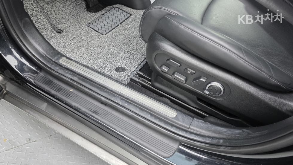 Genesis GV60Standard 2WD Standard - 17