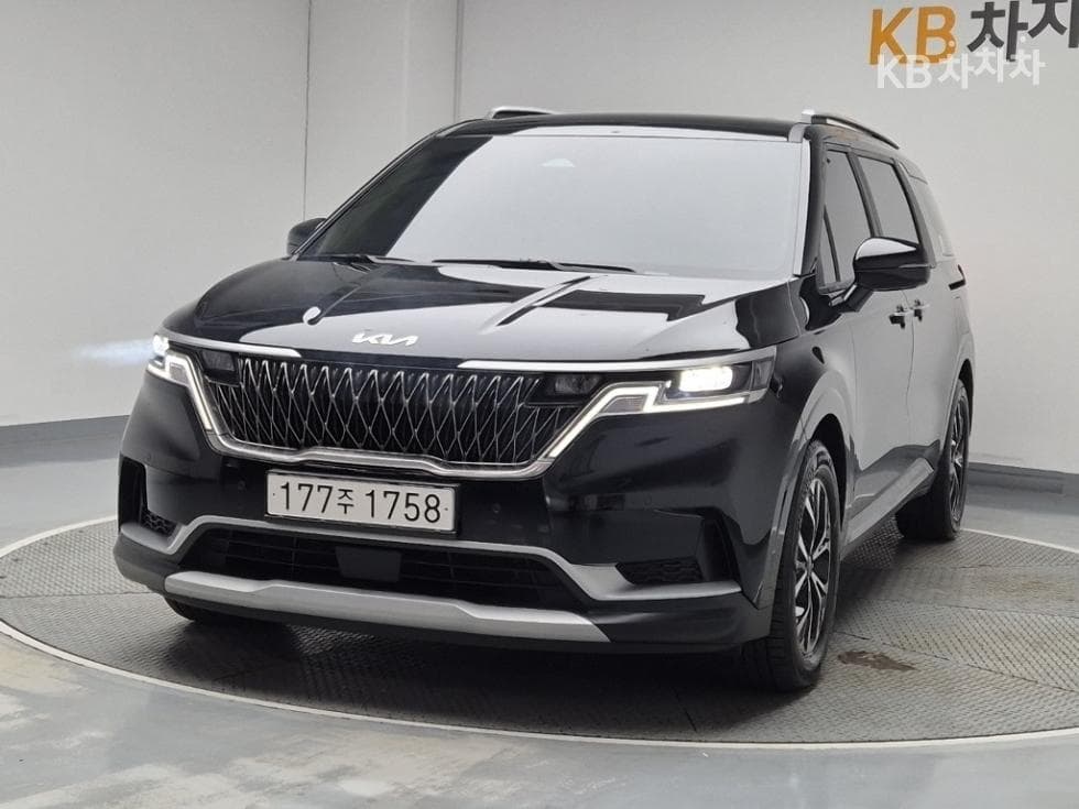 Kia Carnival 4th generation G3.5 GDI 9-seater Prestige - Image 1