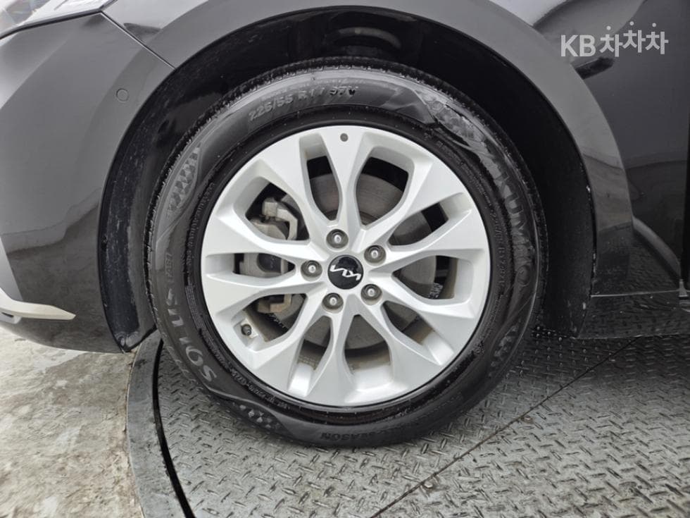 Kia K82.5L gasoline Noblesse - 5