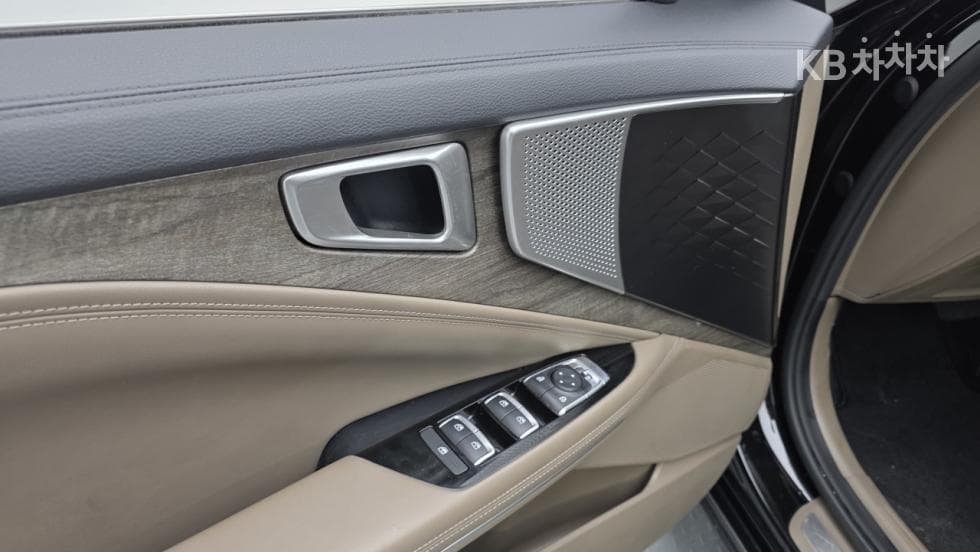 Kia K82.5L gasoline Noblesse - 14