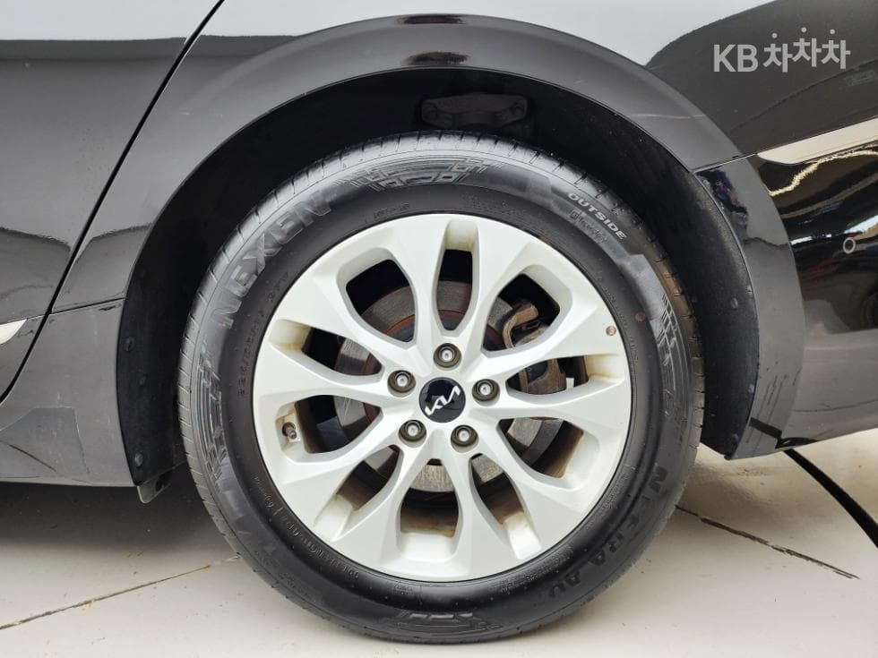 Kia K82.5L gasoline Noblesse - 25