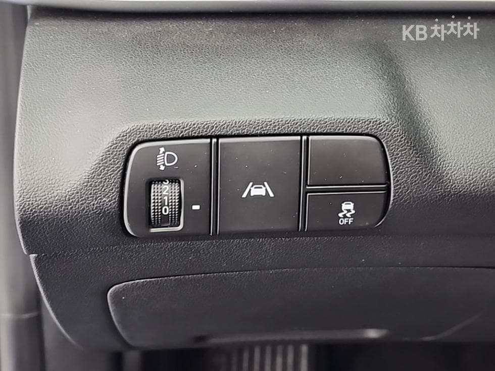 Hyundai All New Avante (Elantra)(CN7)1.6 Gasoline Modern - 16