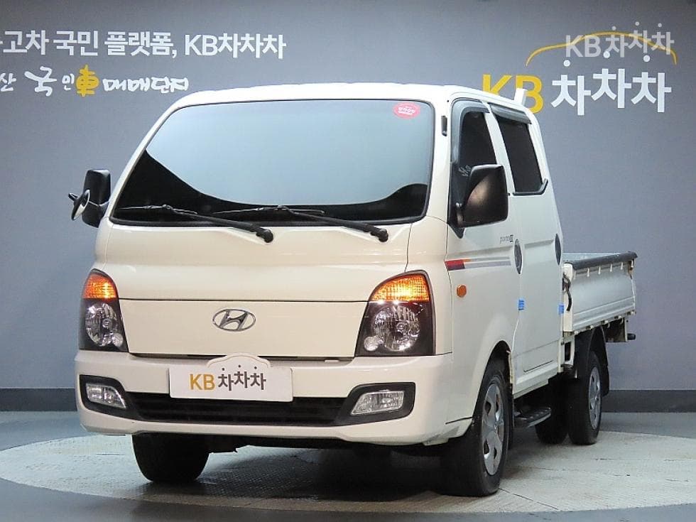 Hyundai Porter 2 Extra Long Double Cab CRDi Smart - Image 1