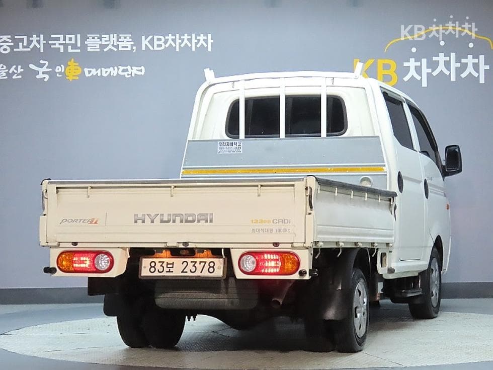 Hyundai Porter 2Extra Long Double Cab CRDi Smart - 2