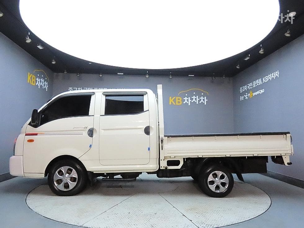 Hyundai Porter 2Extra Long Double Cab CRDi Smart - 5