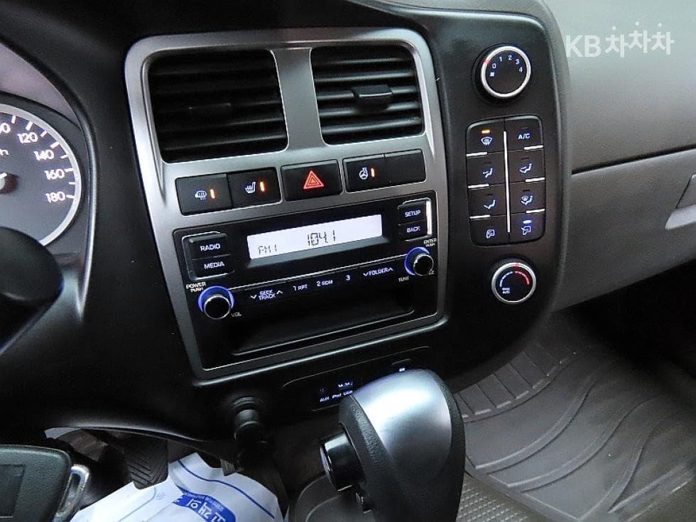 Hyundai Porter 2Extra Long Double Cab CRDi Smart - 16