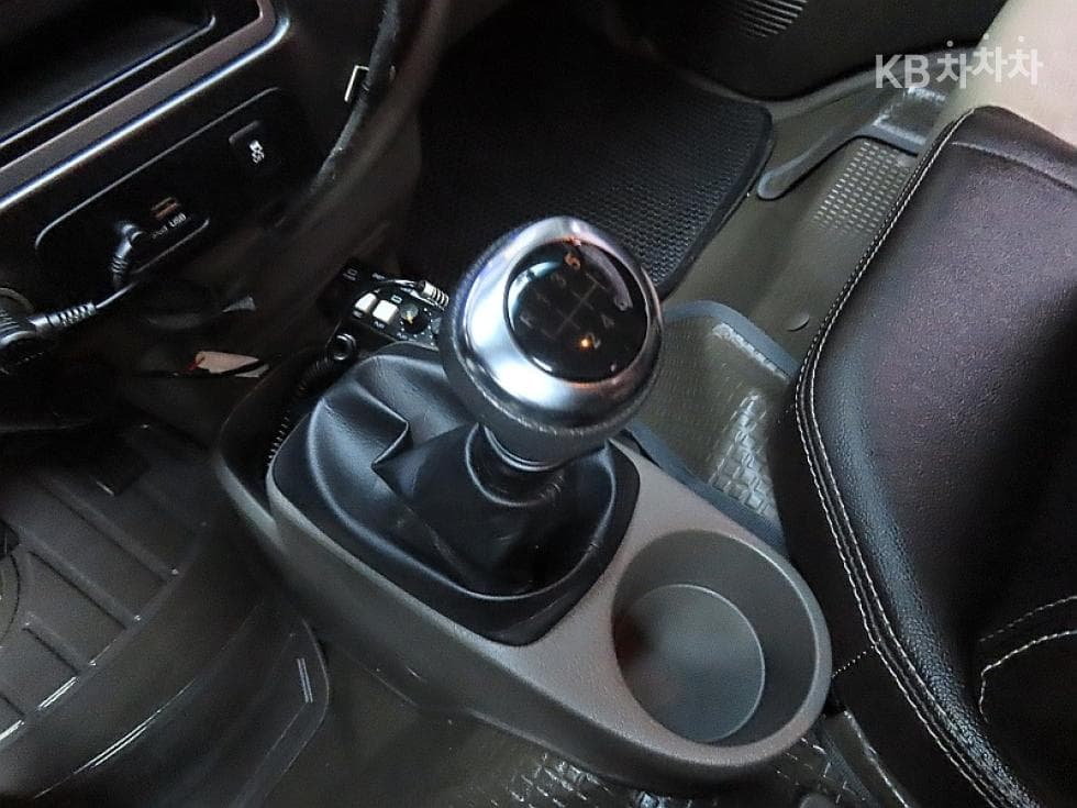 Хюндай Porter 2Удължено междуосие Двойна Кабина CRDi Smart - 8