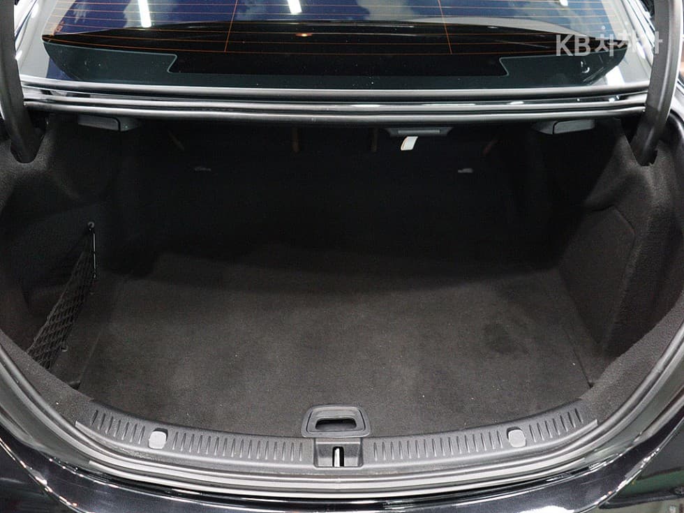 Mercedes-Benz E-Клас (W213)E300 4Matic Avantgarde - 5