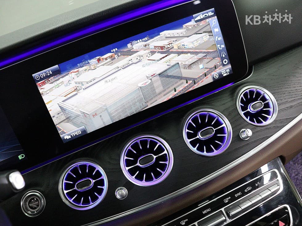 Mercedes-Benz E-Клас (W213)E300 4Matic Avantgarde - 7