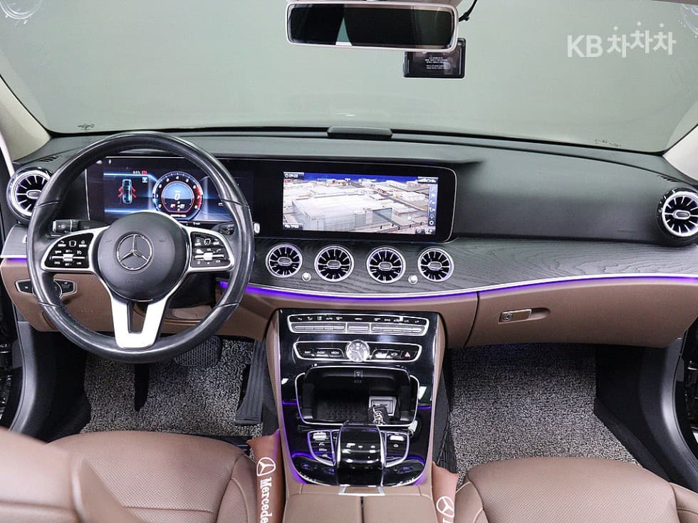 Mercedes-Benz E-Клас (W213)E300 4Matic Avantgarde - 13