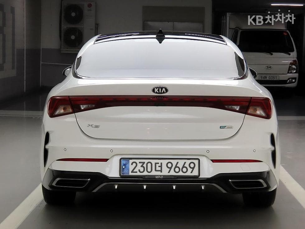 Kia K5 Hybrid 3rd Gen2.0 HEV Signature - 3