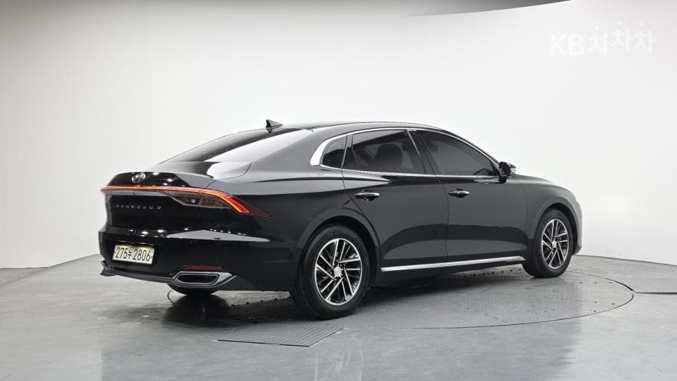 Hyundai The New (facelift) Grandeur (Azera)2.5 Premium 초이스 - 2