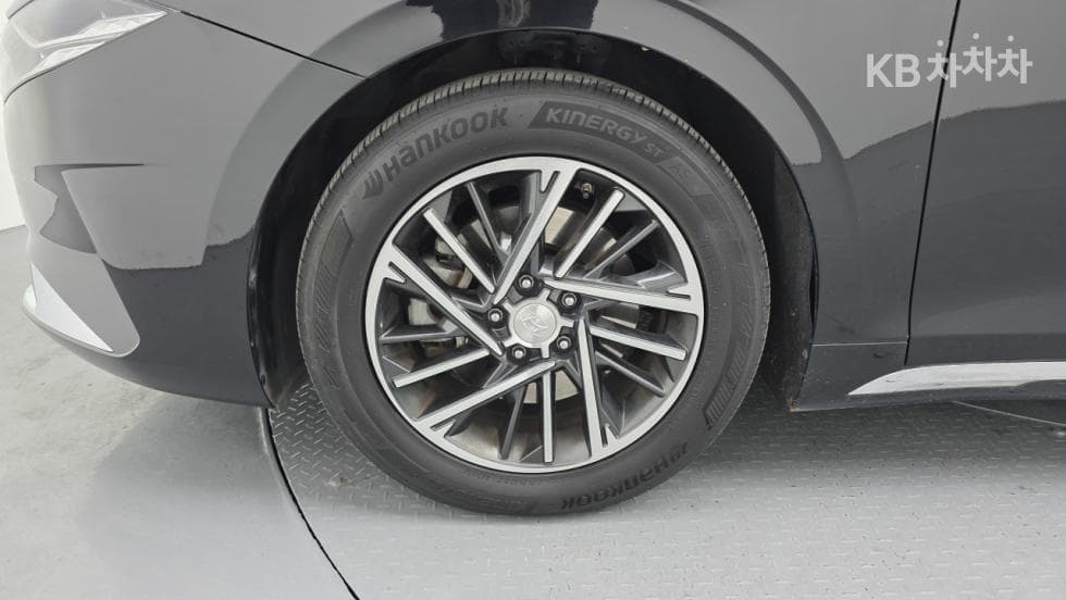 Hyundai The New (facelift) Grandeur (Azera)2.5 Premium 초이스 - 18