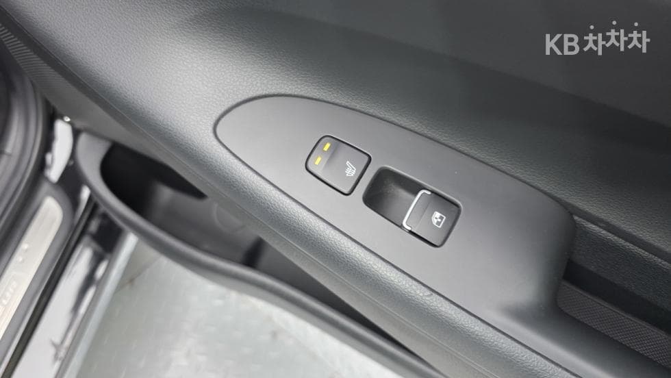 Hyundai The New (facelift) Grandeur (Azera)2.5 Premium 초이스 - 21