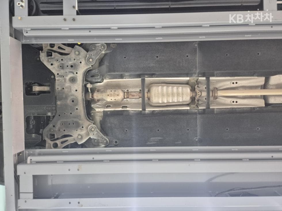 Hyundai The New (facelift) Grandeur (Azera)2.5 Premium 초이스 - 29