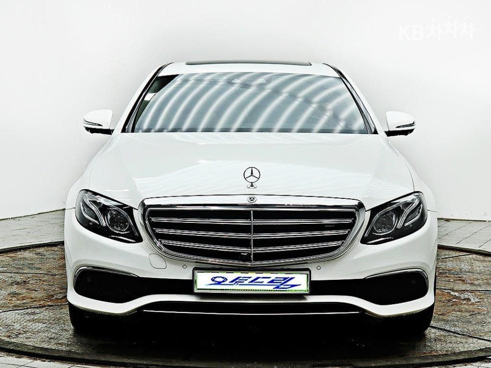 Mercedes-Benz E-Class (W213)E300 4Matic Exclusive