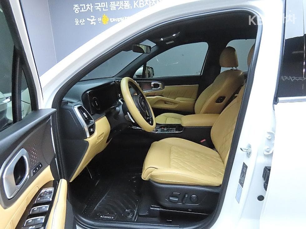 Kia The New (facelift) Sorento Hybrid MQ41.6T HEV 4WD Signature - 10