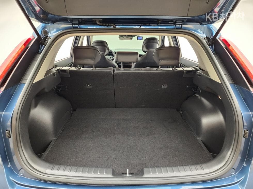 Киа Ди Всеново Ниро1.6 HEV Тренди - 17