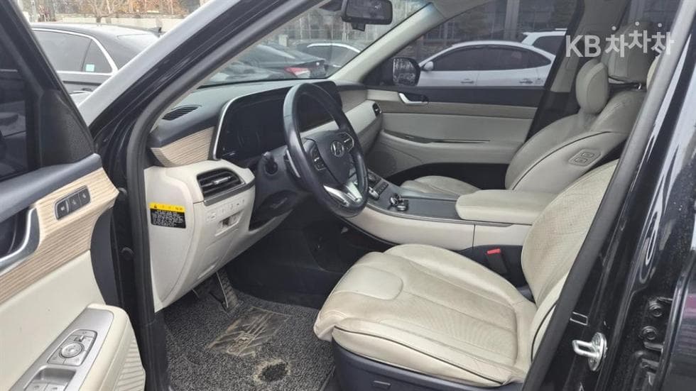 Hyundai Palisade3.8 Gasoline 7-seater (Limousine) AWD Prestige - 9