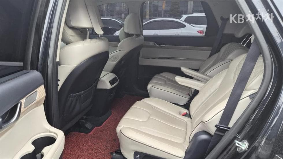 Hyundai Palisade3.8 Gasoline 7-seater (Limousine) AWD Prestige - 10