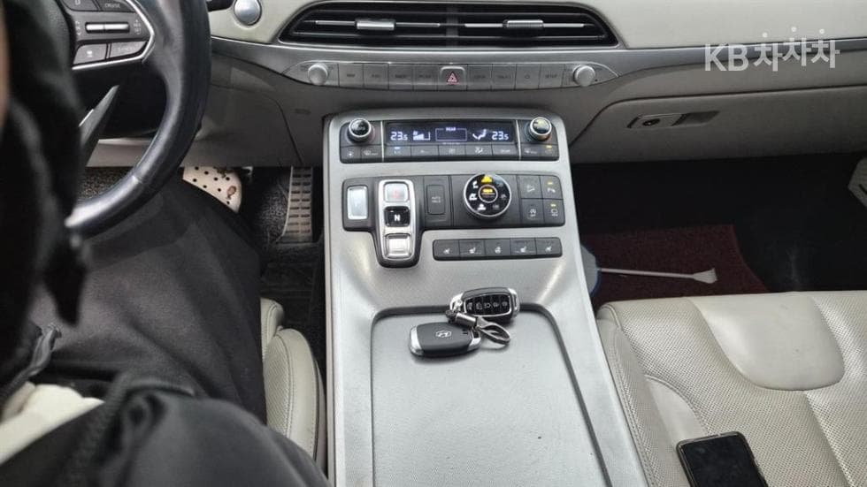 Hyundai Palisade3.8 Gasoline 7-seater (Limousine) AWD Prestige - 11