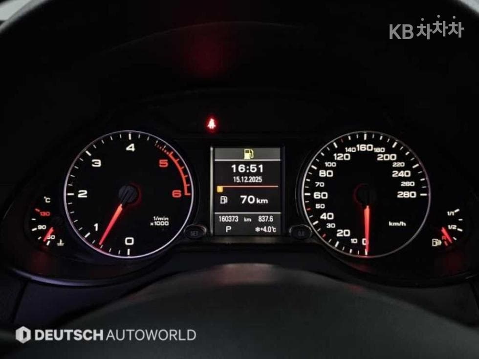 Ауди Q53.0 Турбо Дизел Инжекция 콰트로 8R - 8