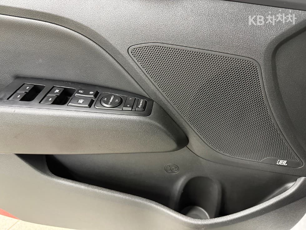 Hyundai Avante (Elantra)AD1.6 GDi Premium - 12