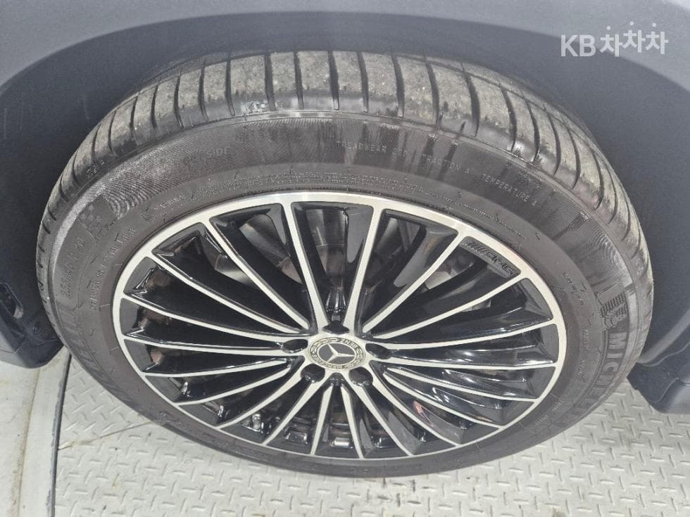 Mercedes-Benz GLC(X254)GLC300 4Matic AMG Line - 8