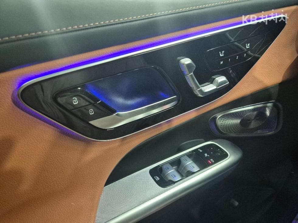 Mercedes-Benz GLC(X254)GLC300 4Matic AMG Line - 20