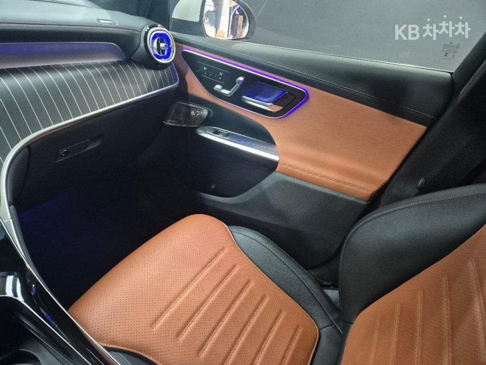 Mercedes-Benz GLC(X254)GLC300 4Matic AMG Line - 23