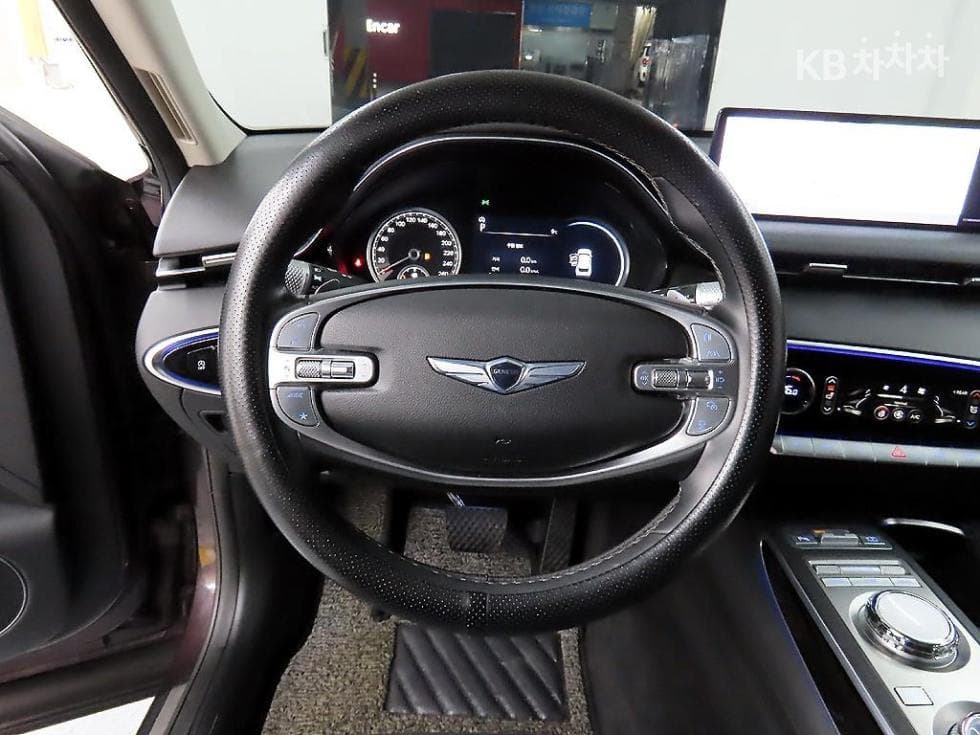 Genesis GV70Gasoline 2.5T AWD - 9