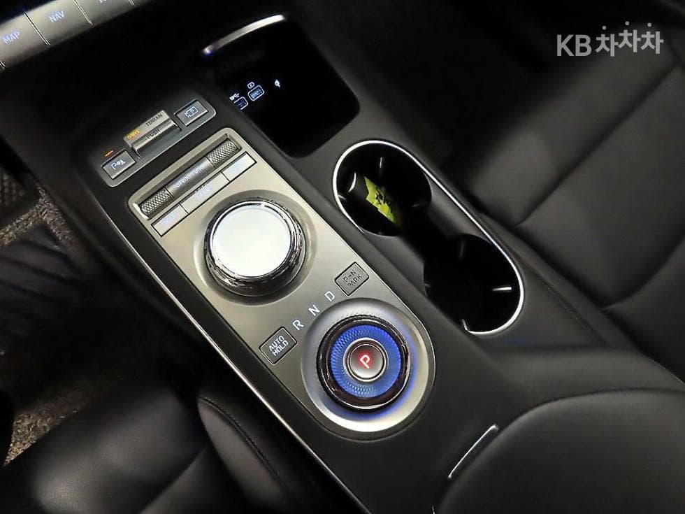 Genesis GV70Gasoline 2.5T AWD - 10