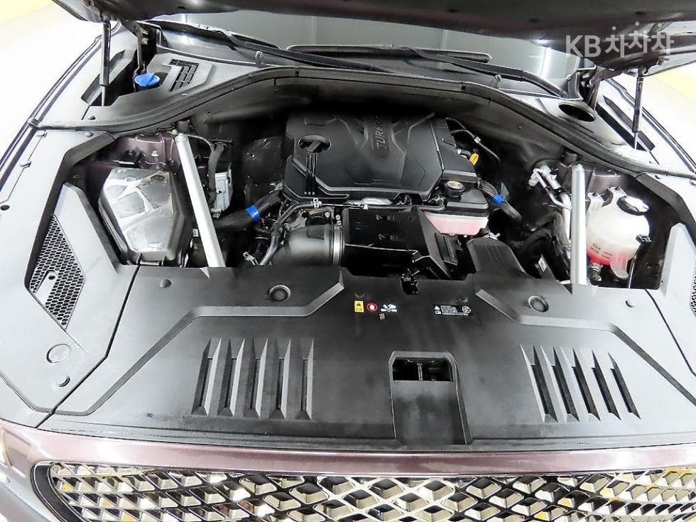 Genesis GV70Gasoline 2.5T AWD - 19