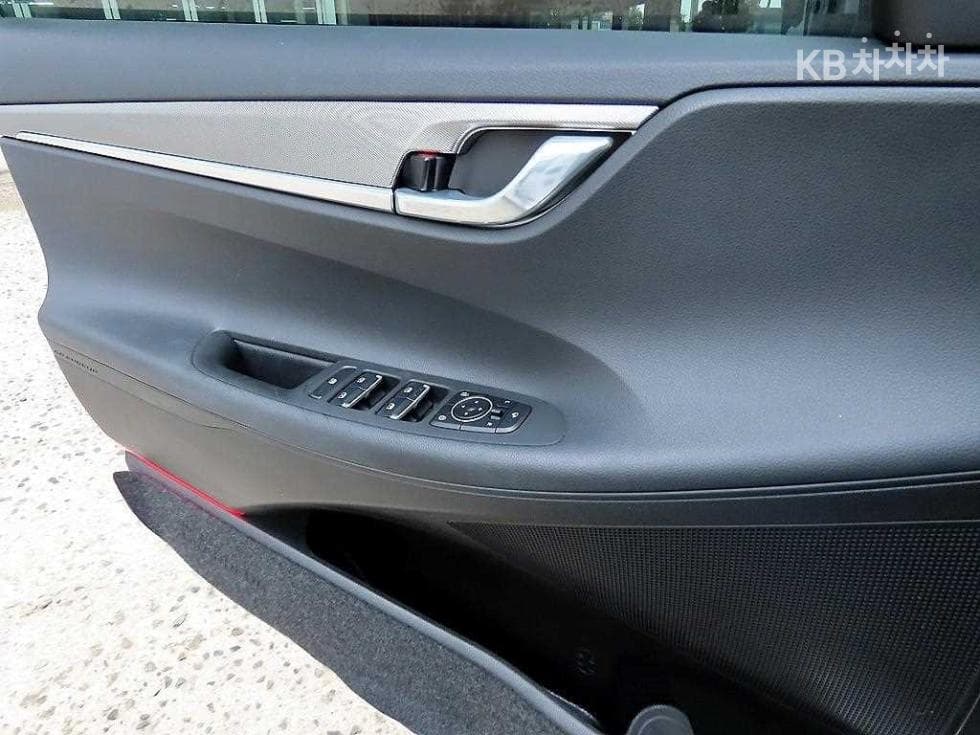 Хюндай The New (фейслифт) Grandeur (Azera) Хибрид2.4 Premium 초이스 - 11