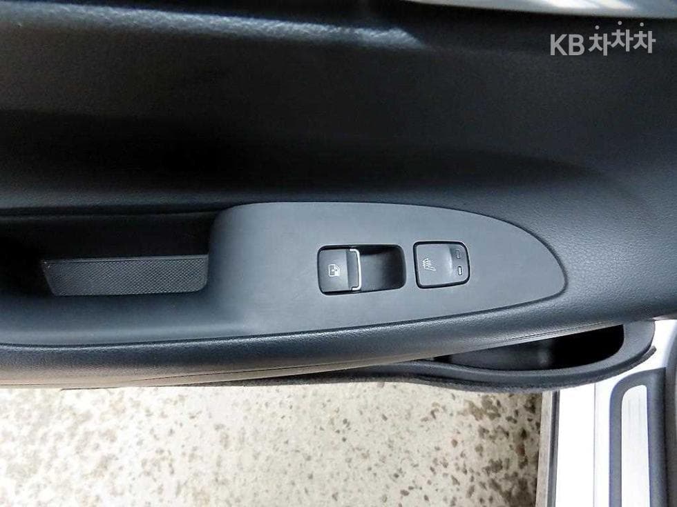 Хюндай The New (фейслифт) Grandeur (Azera) Хибрид2.4 Premium 초이스 - 15