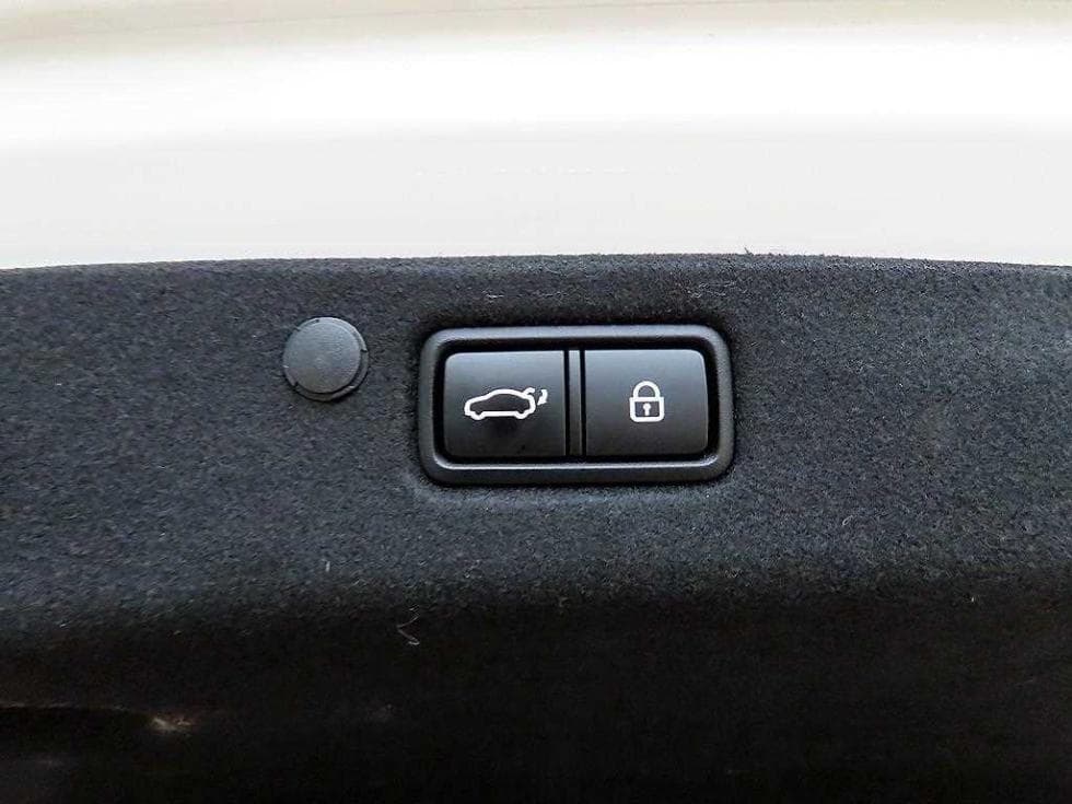 Хюндай The New (фейслифт) Grandeur (Azera) Хибрид2.4 Premium 초이스 - 17