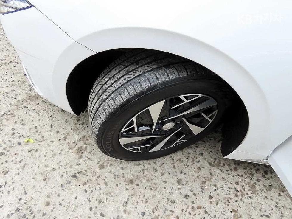 Хюндай The New (фейслифт) Grandeur (Azera) Хибрид2.4 Premium 초이스 - 20