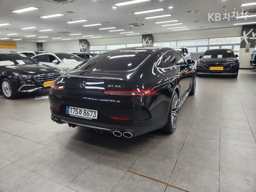 Mercedes-Benz AMG GTGT 4door 43 4MATIC+ Стандартен - 4