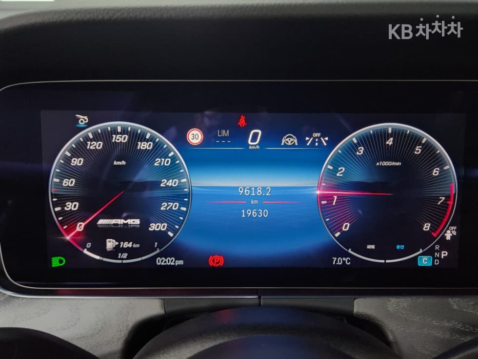 Mercedes-Benz AMG GTGT 4door 43 4MATIC+ Стандартен - 11