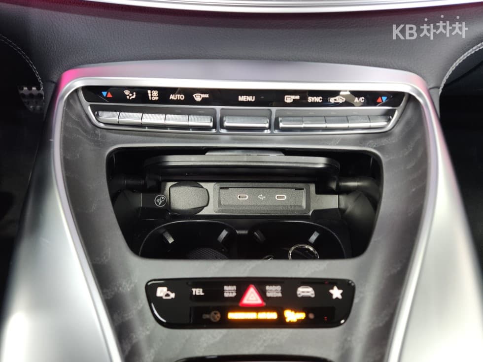 Mercedes-Benz AMG GTGT 4door 43 4MATIC+ Стандартен - 16